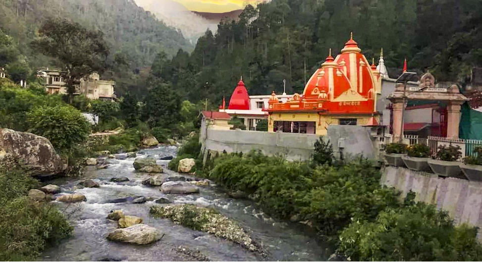 The Kainchi Ashram, built in 1964, hugs the banks of the Kosi River in the Naintal district of Uttarakhand, high in the Himalayas. Neem Karoli Baba spent summers here and winters in Vrindavan. istock